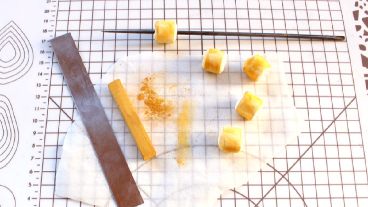 Collier grosses perles en pâte polymère imitation céramique : Etape 4