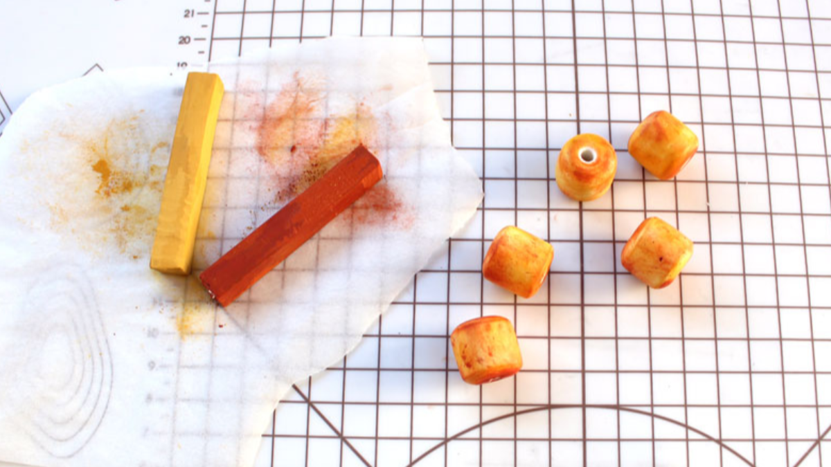 Collier grosses perles en pâte polymère imitation céramique : Etape 5