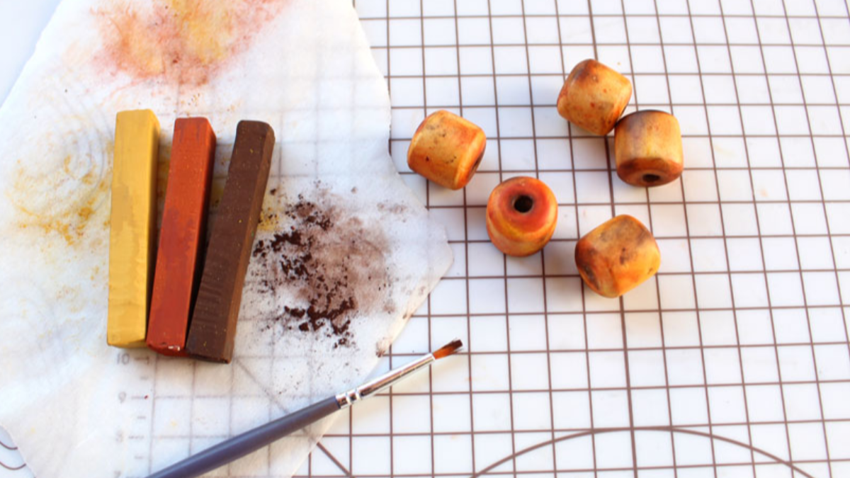 Collier grosses perles en pâte polymère imitation céramique : Etape 6