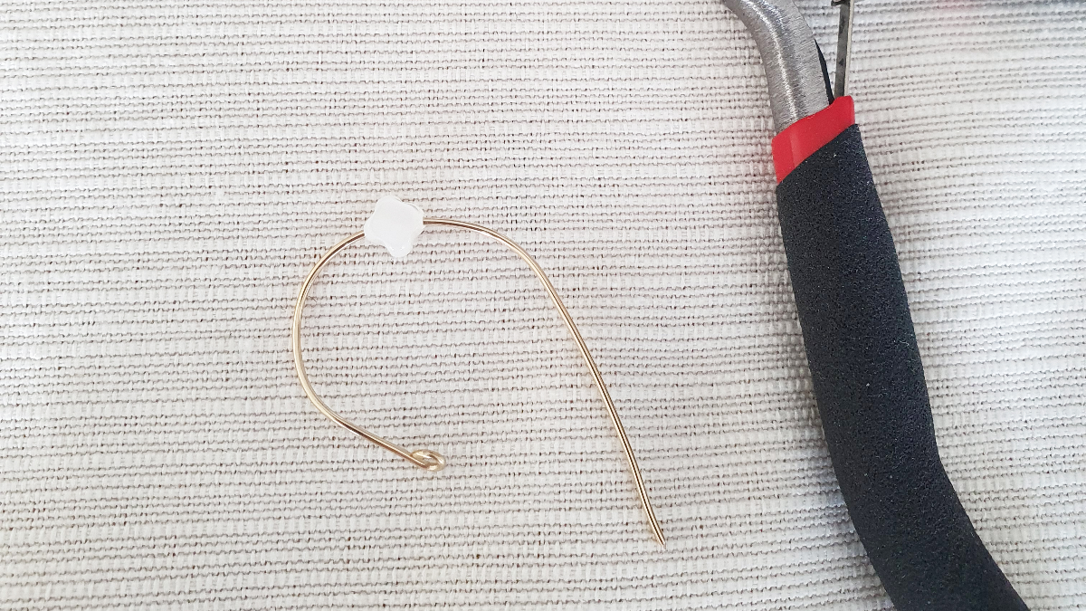 Tuto DIY Bague semainier en gold filled (or laminé) avec perles en nacre : Etape 3