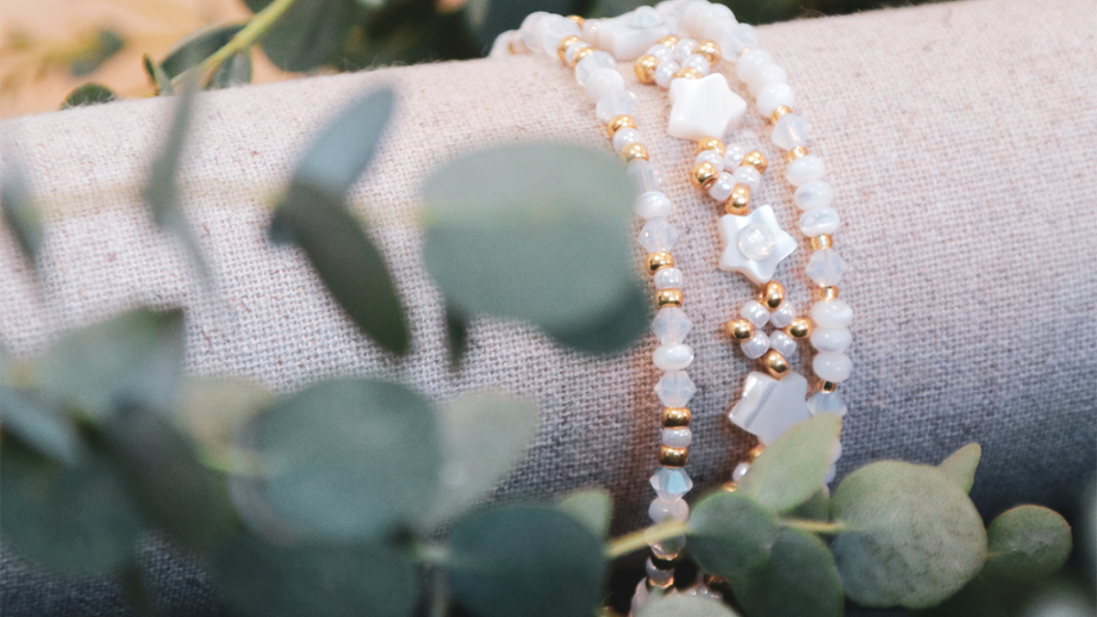 Bracelet Multirangs En Perles Nacrées - Tons Roses, Violets Et Blancs - Style Bohème - Neuf Avec étiquettes