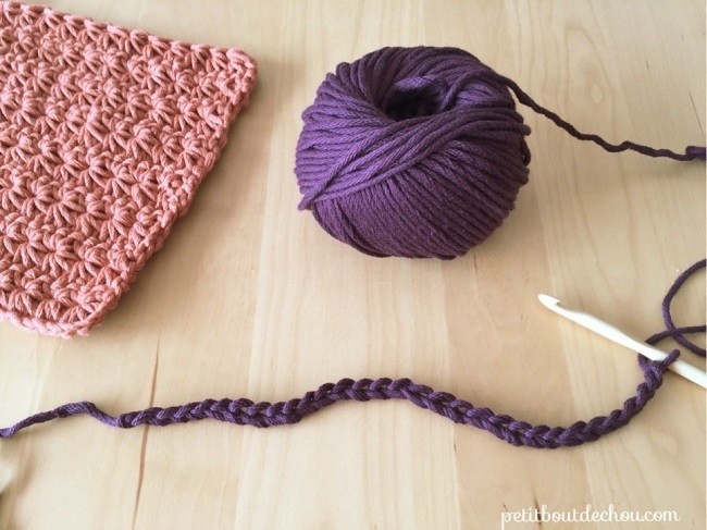 Manique au crochet en point étoile avec du fil coton : Etape 1