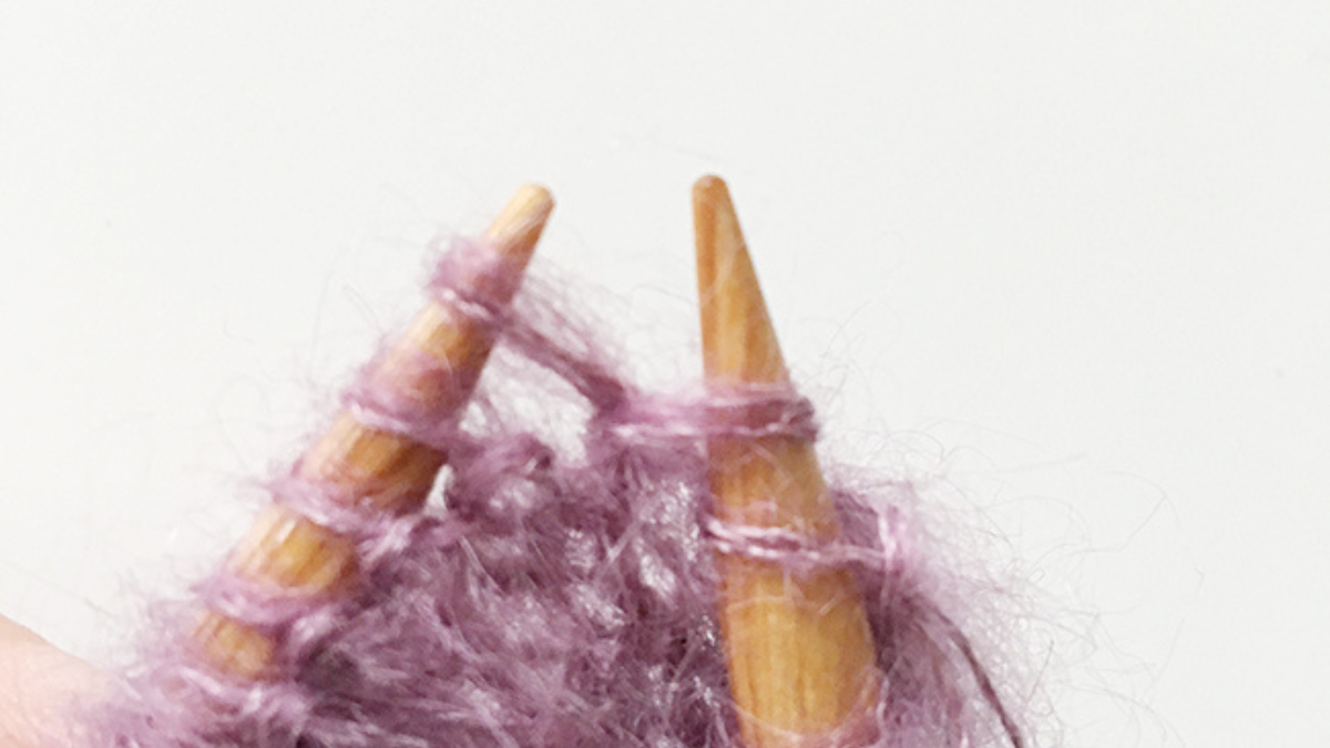 DIY tricot - Trendy châle avec pompons en laine mohair et soie : Etape 3