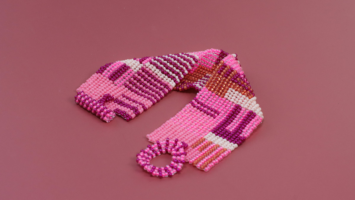 DIY Manchette large motif abstract tissage herringbone et peyote en rocailles Miyuki 11/0