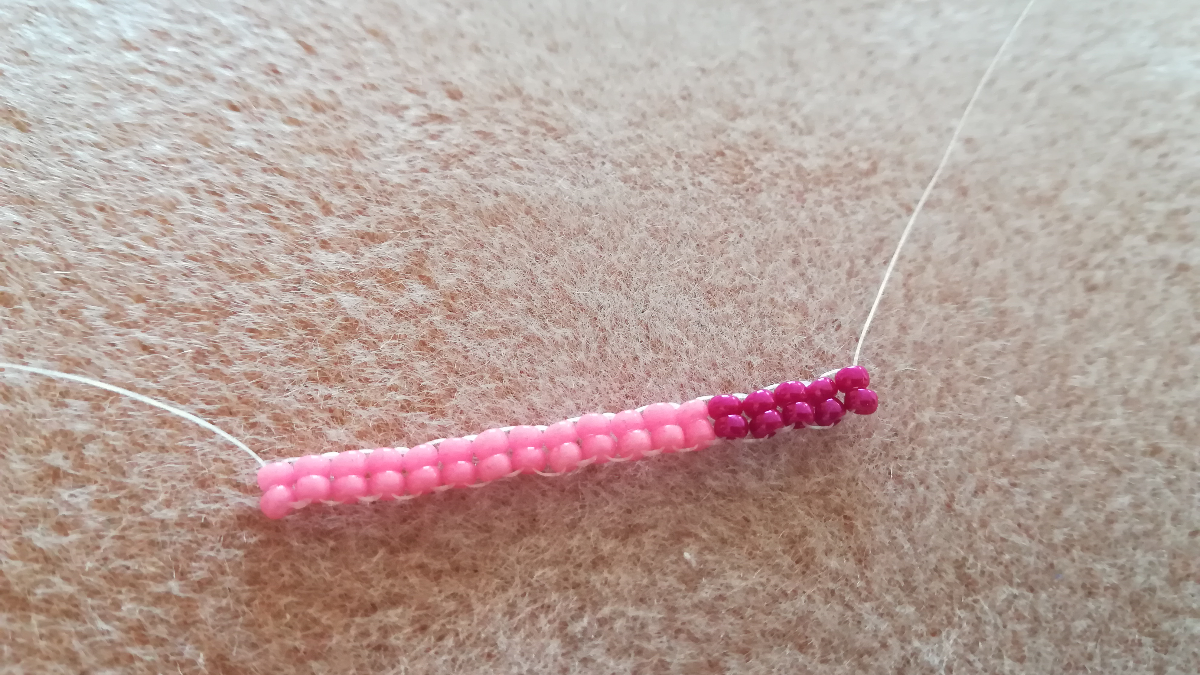 DIY Manchette large motif abstract tissage herringbone et peyote en rocailles Miyuki 11/0 : Etape 2