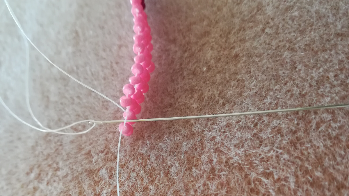 DIY Manchette large motif abstract tissage herringbone et peyote en rocailles Miyuki 11/0 : Etape 5