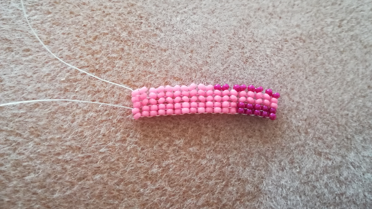 DIY Manchette large motif abstract tissage herringbone et peyote en rocailles Miyuki 11/0 : Etape 6