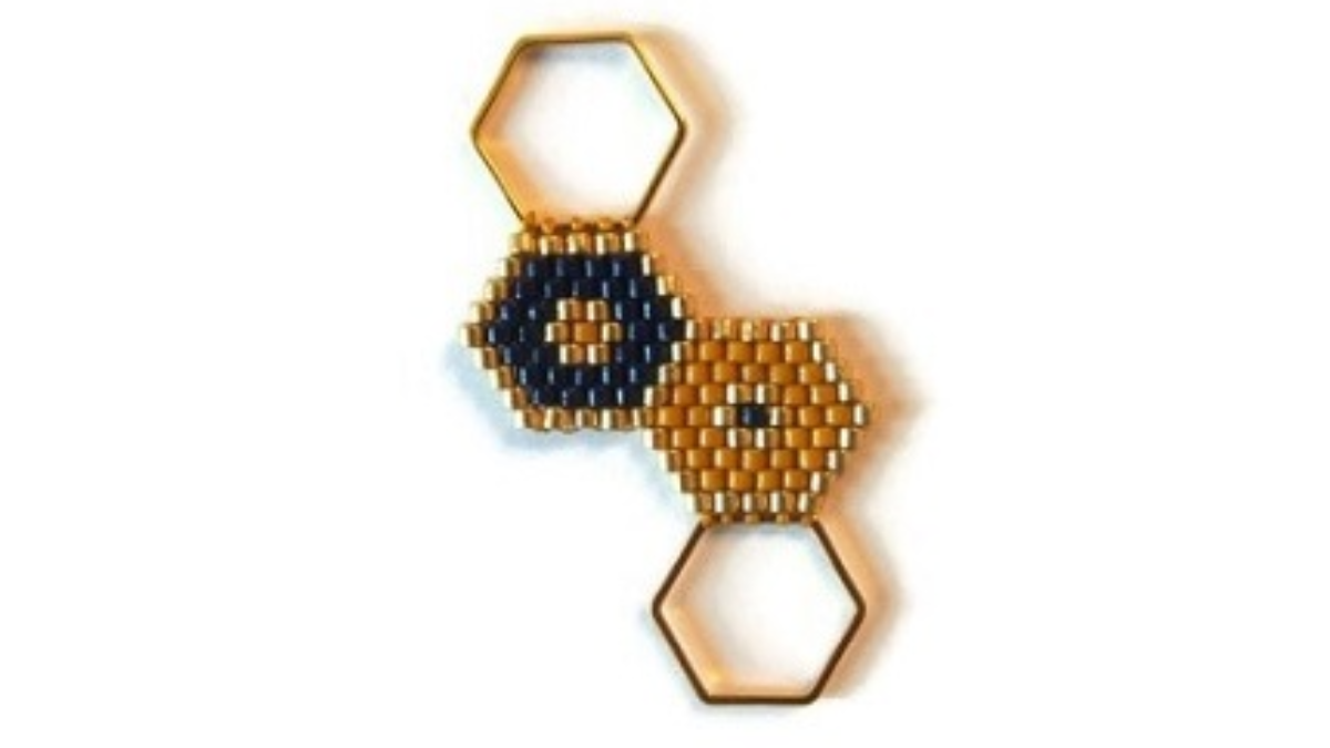 Bracelet intercalaire hexagonal et tissage brickstitch : Etape 9 Bracelet intercalaire hexagonal et tissage brickstitch : Etape 9