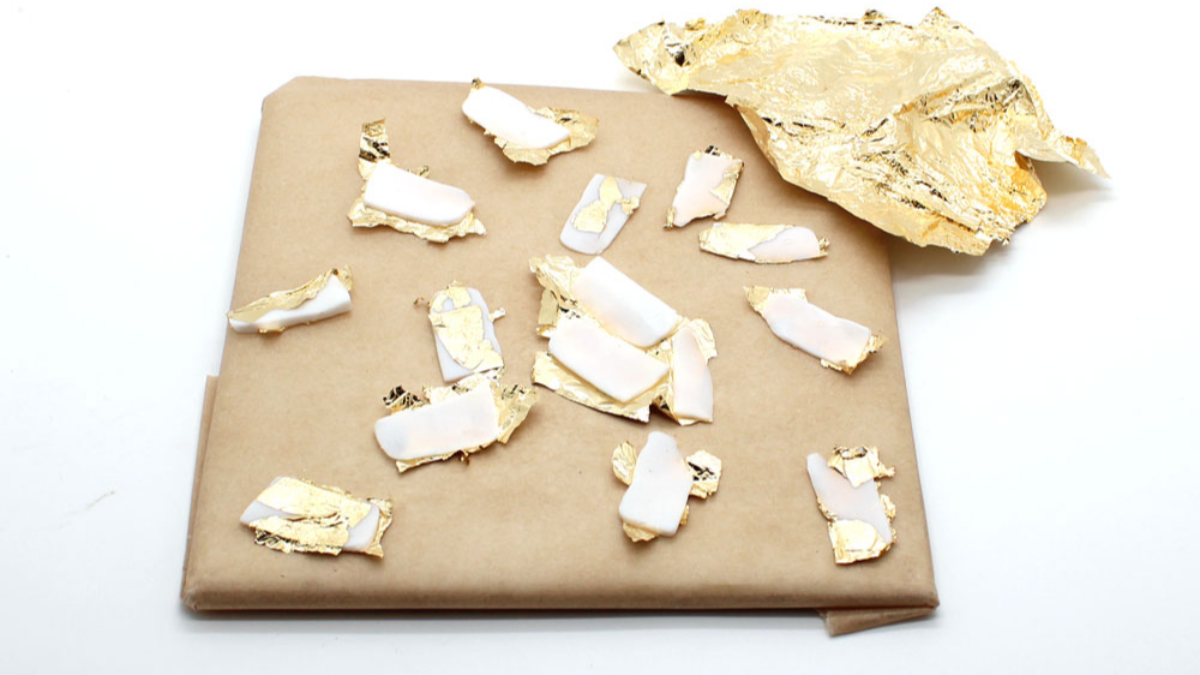 Boucles d'oreilles forme mandala et effet pierre en pâte polymère : Etape 3 Boucles d'oreilles forme mandala et effet pierre en pâte polymère : Etape 3