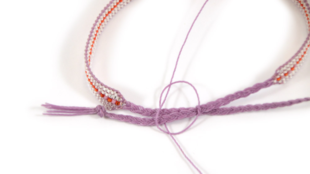 Bracelet Miyuki delicas 15/0 sur métier à tisser : Etape 9 Bracelet Miyuki delicas 15/0 sur métier à tisser : Etape 9