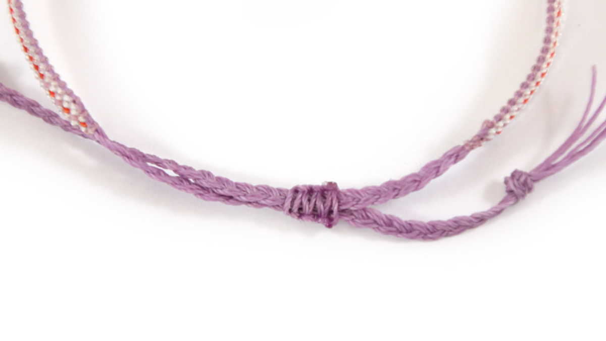 Bracelet Miyuki delicas 15/0 sur métier à tisser : Etape 11 Bracelet Miyuki delicas 15/0 sur métier à tisser : Etape 11