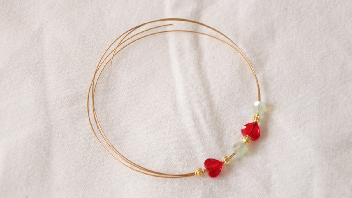 DIY Jonc en métal petit coeur PureCrystal : Etape 1 DIY Jonc en métal petit coeur PureCrystal : Etape 1