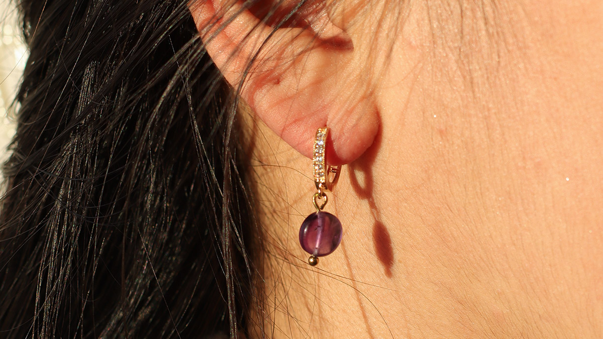 DIY Petites Créoles dorées avec breloques en perles : Etape 3