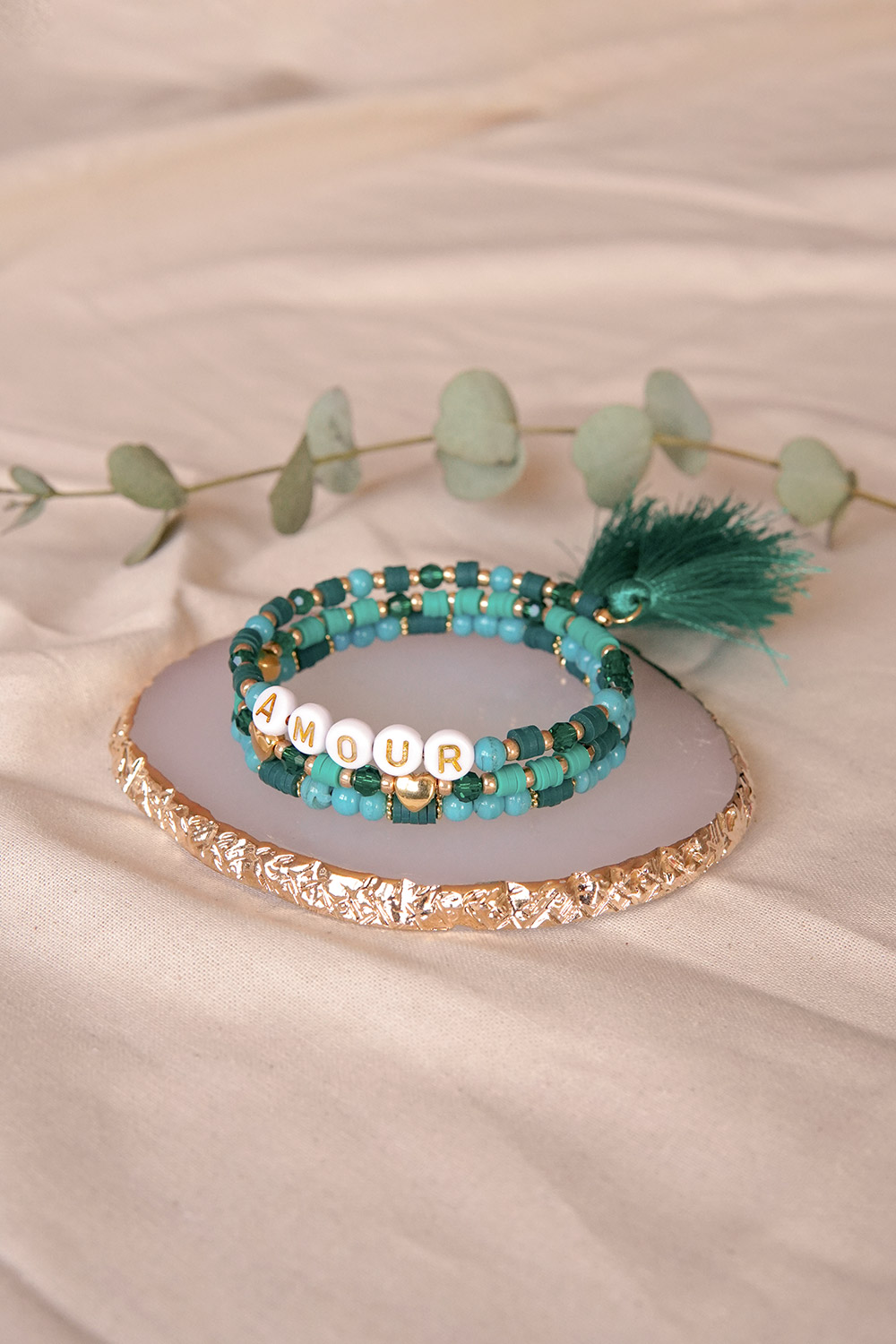 Schéma Bracelet Multi tours à message avec plein de perles