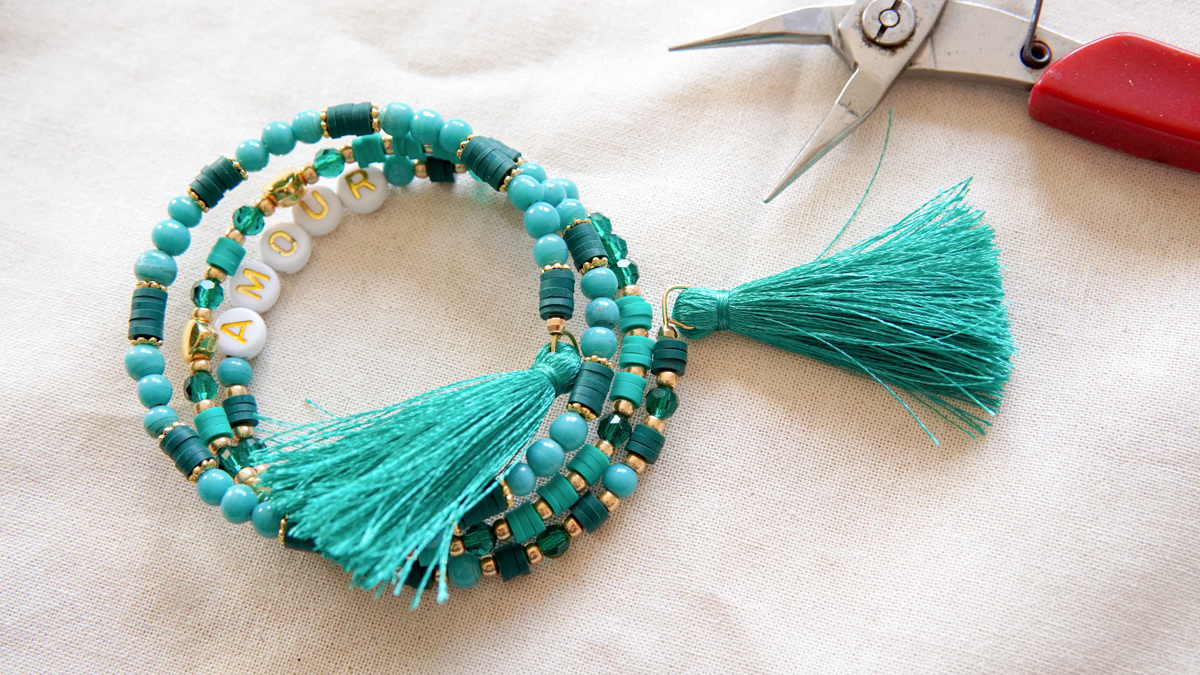 Bracelet Multi tours à message avec plein de perles : Etape 4