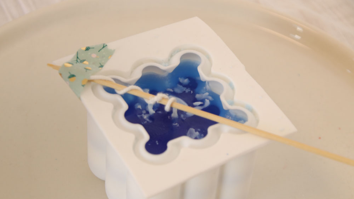 DIY Bougies Bubble colorées et tendance : Etape 5 DIY Bougies Bubble colorées et tendance : Etape 5