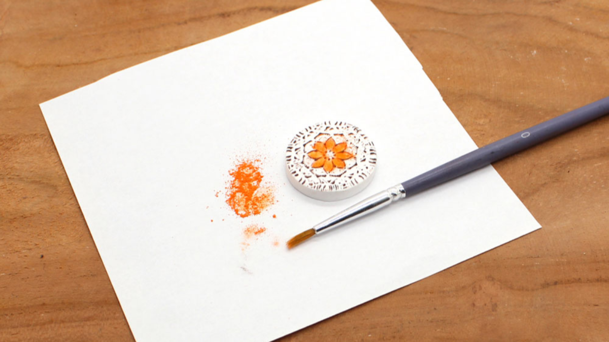 Pendentif polymère mandala avec serti en argent : Etape 5