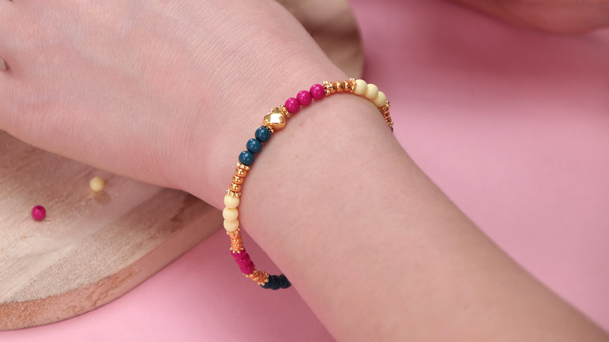 Leçon 1 : Comment faire un bracelet élastique ? : Etape 1