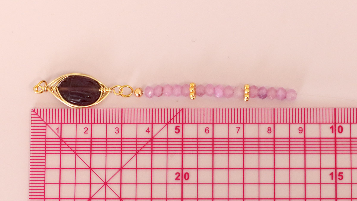 Bracelet Pierre gemme sertie avec du fil métallique scarabée en Amethyste : Etape 7