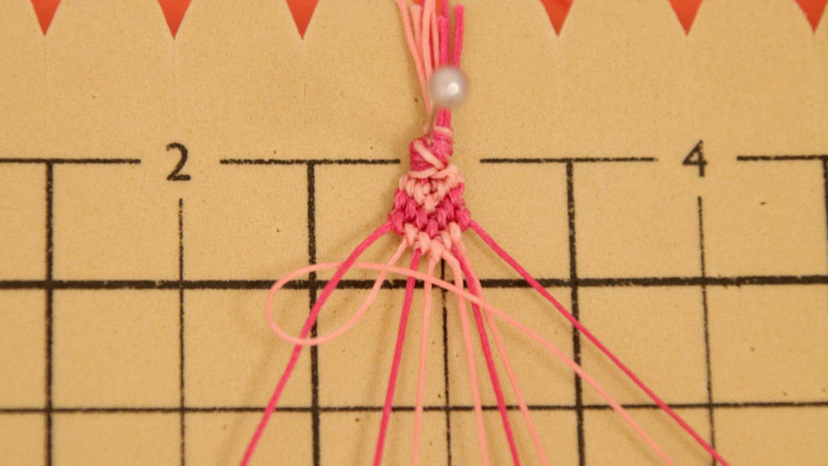 Créoles avec bracelet brésilien Coeur en cordes Slam : Etape 19 Créoles avec bracelet brésilien Coeur en cordes Slam : Etape 19