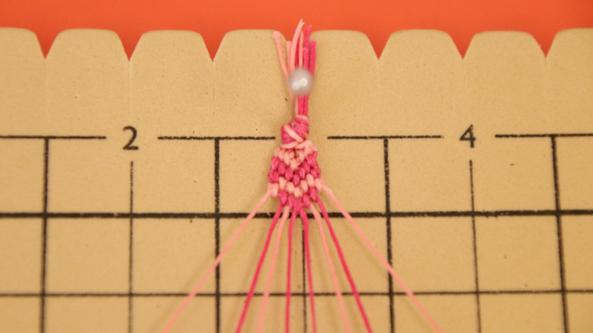 Créoles avec bracelet brésilien Coeur en cordes Slam : Etape 21 Créoles avec bracelet brésilien Coeur en cordes Slam : Etape 21