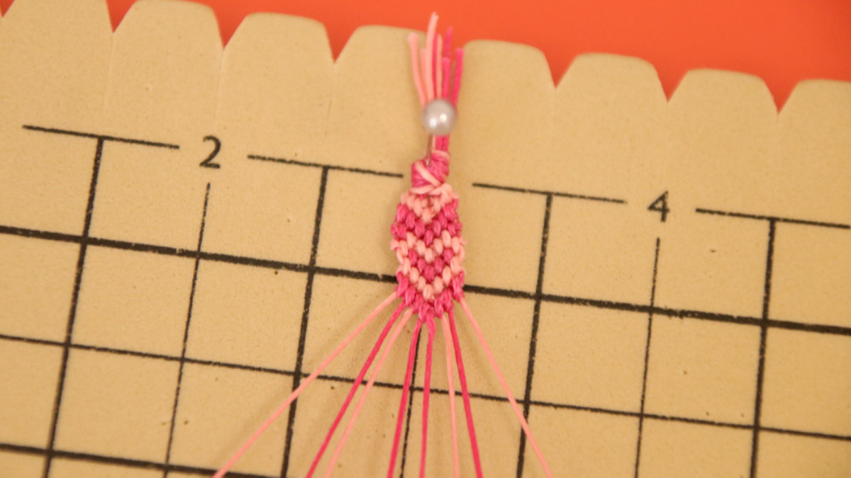 Créoles avec bracelet brésilien Coeur en cordes Slam : Etape 23 Créoles avec bracelet brésilien Coeur en cordes Slam : Etape 23