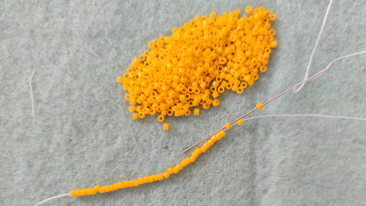 DIY Serviette de plage motif tortue en tissage de perles Miyuki Delicas : Etape 2 DIY Serviette de plage motif tortue en tissage de perles Miyuki Delicas : Etape 2