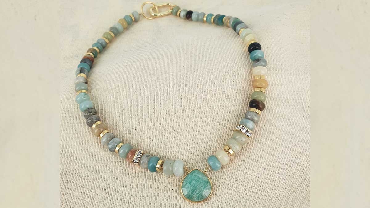 Tuto collier ras de cou perles en pierre gemme Amazonite : Etape 4 Tuto collier ras de cou perles en pierre gemme Amazonite : Etape 4