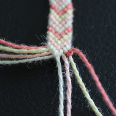 Tuto bracelet brésilien motif chevron : Etape 6 Tuto bracelet brésilien motif chevron : Etape 6