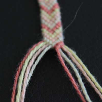 Tuto bracelet brésilien motif chevron : Etape 8 Tuto bracelet brésilien motif chevron : Etape 8