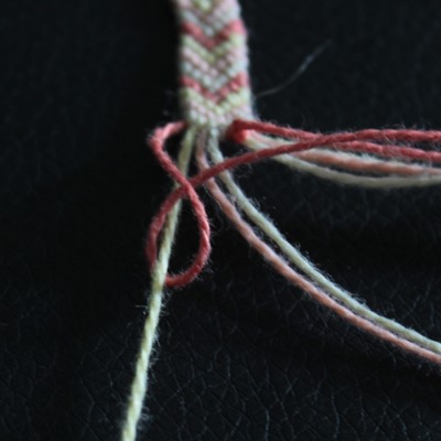 Tuto bracelet brésilien motif chevron : Etape 9 Tuto bracelet brésilien motif chevron : Etape 9