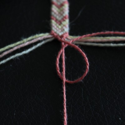 Tuto bracelet brésilien motif chevron : Etape 10 Tuto bracelet brésilien motif chevron : Etape 10