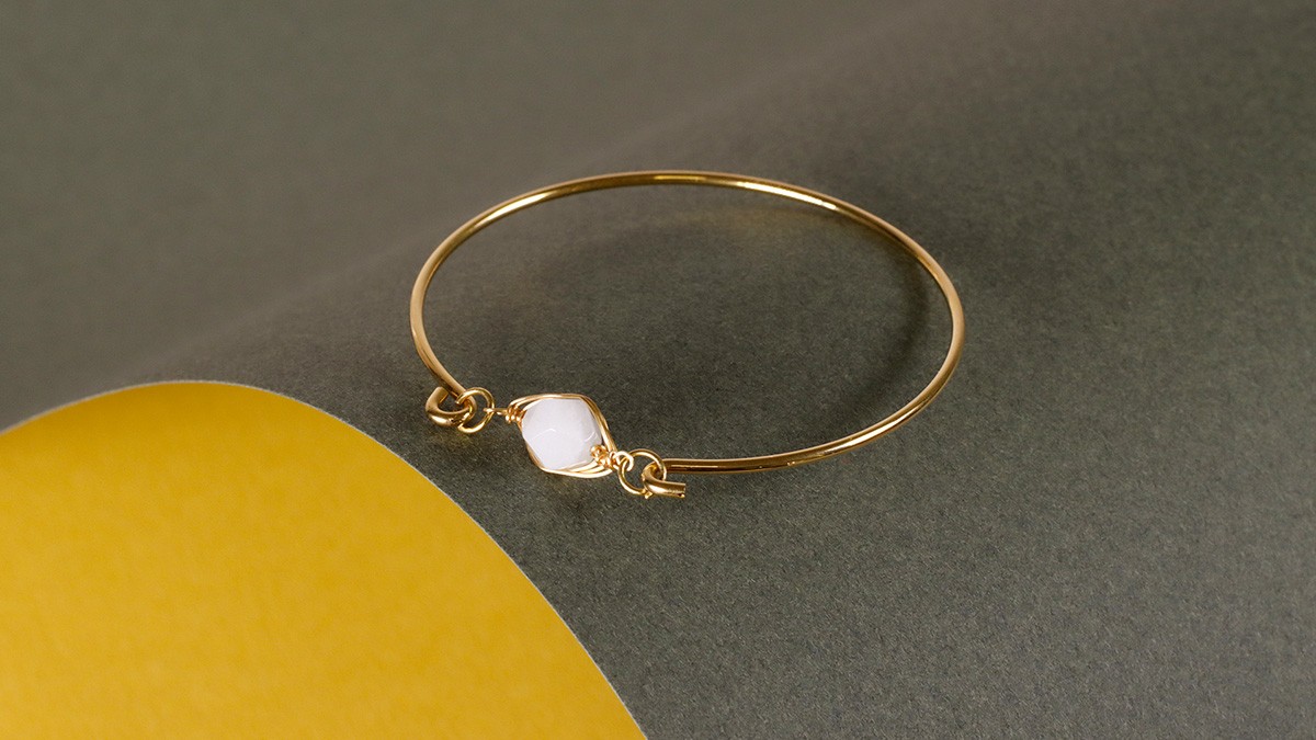 Schéma Tuto bracelet jonc intercalaire imitation jade teinté Schéma Tuto bracelet jonc intercalaire imitation jade teinté