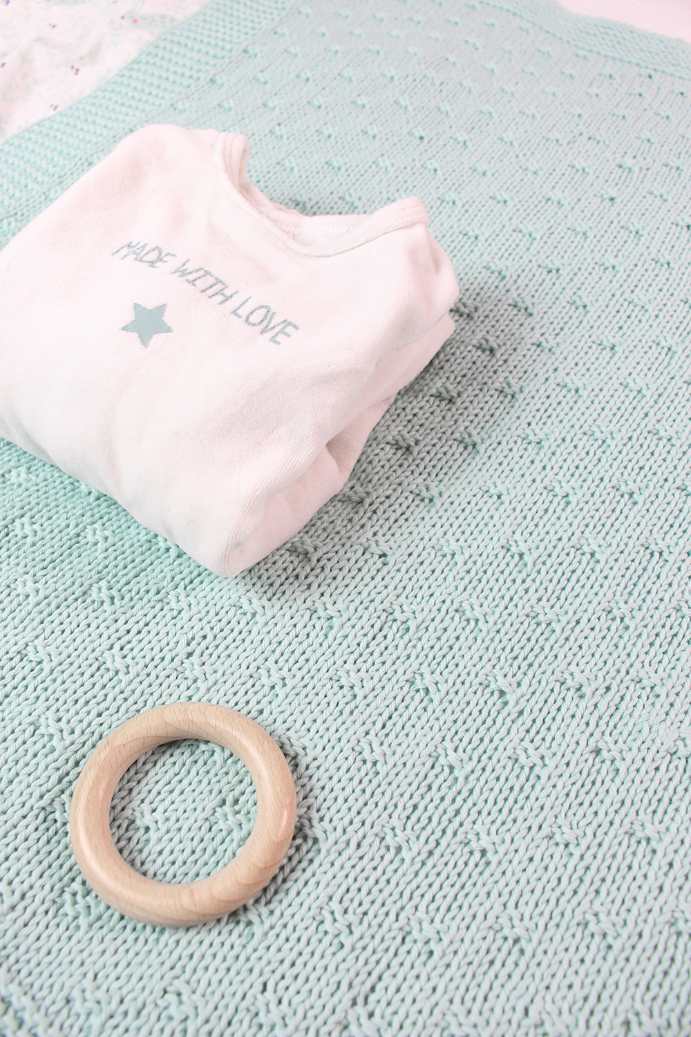 Couverture pour bébé au tricot