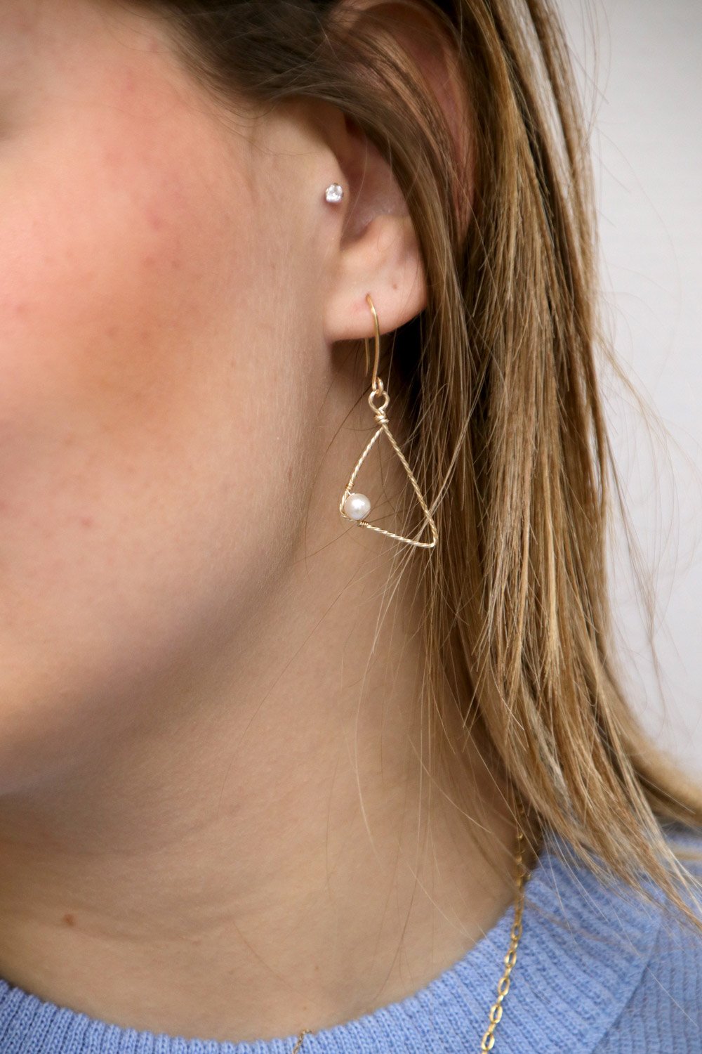 Schéma Former du fil de cuivre pour faire des boucles d'oreilles