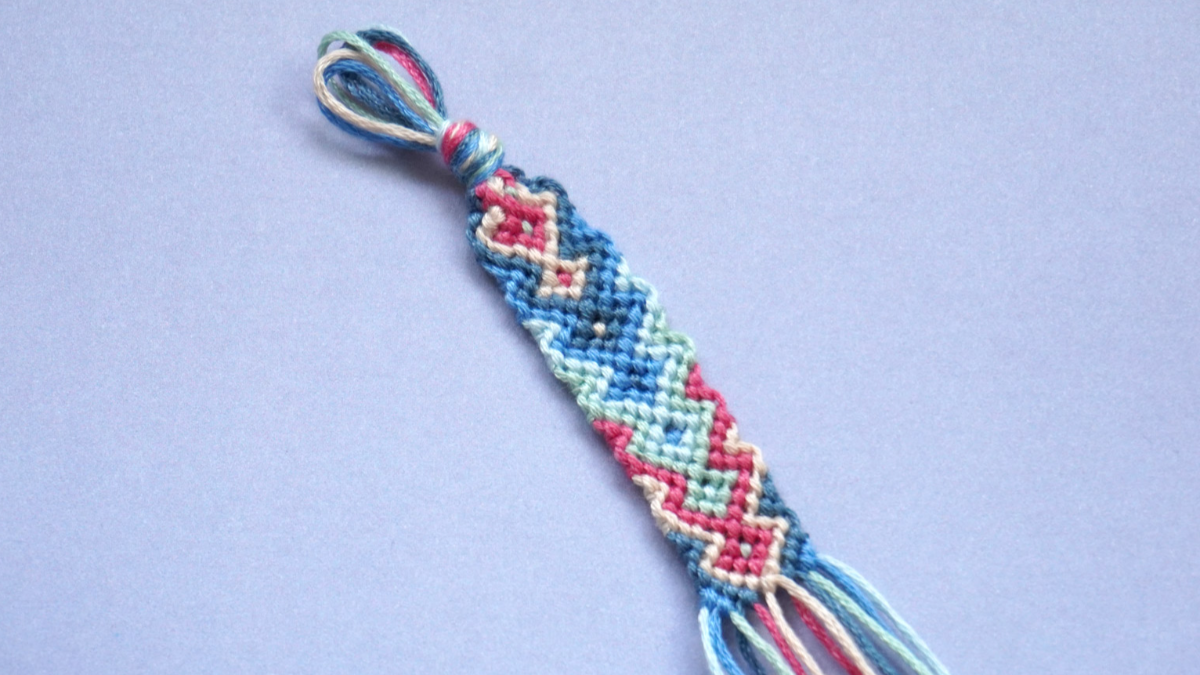 Schéma Tuto Bracelet Brésilien motif arrowhead ou pointe de flèche Schéma Tuto Bracelet Brésilien motif arrowhead ou pointe de flèche