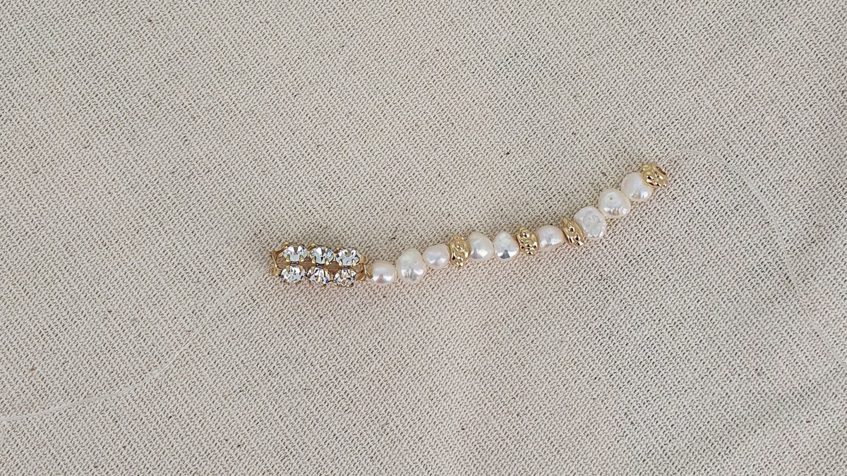 Tuto bracelet élastique avec perles d'eau douce : Etape 1