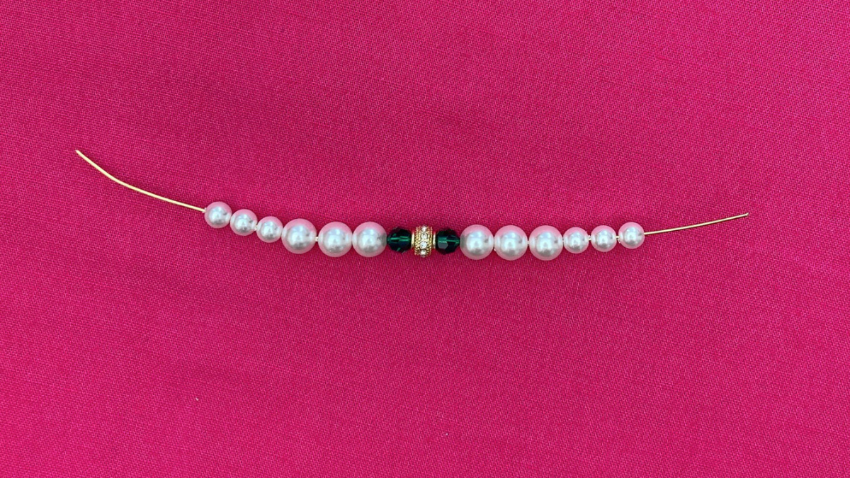 Boucles d'oreilles style baroque avec perles nacrées : Etape 1 Boucles d'oreilles style baroque avec perles nacrées : Etape 1