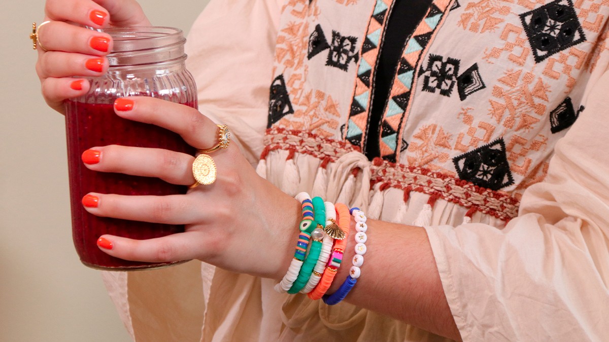 Schéma Bracelets élastiques rondelles heishi modèle Salade de Fruits