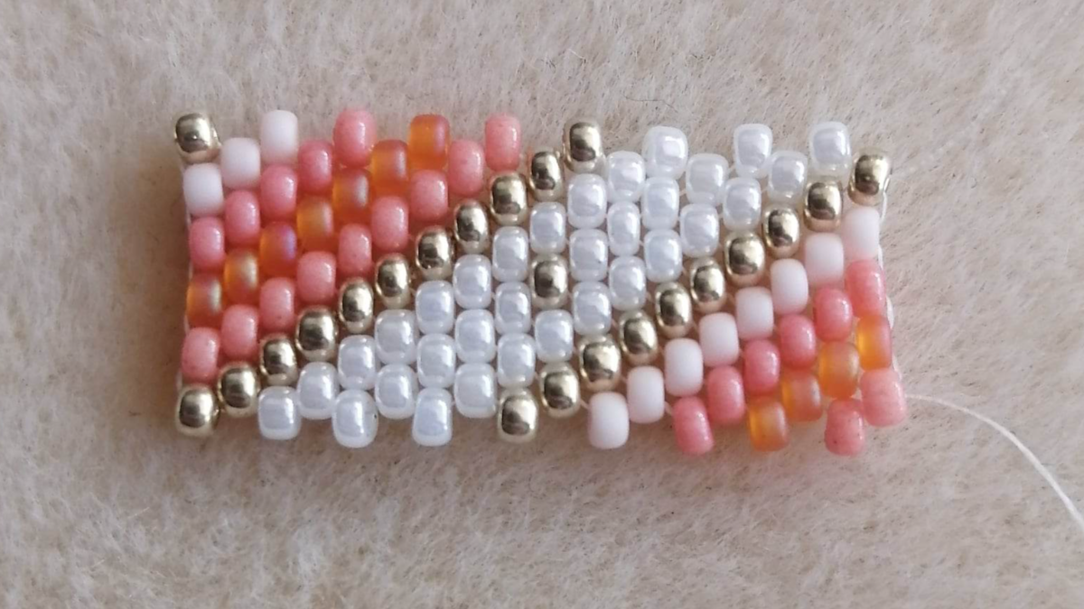 Bracelet peytwist ou spirale à l'aiguille pour débutant : Etape 4