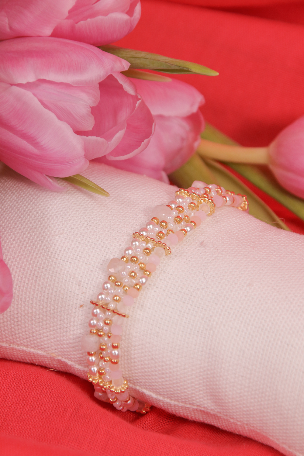 Schéma Bracelet Fleurs en perles de rocailles Multirangs avec fermoir Hiilos Schéma Bracelet Fleurs en perles de rocailles Multirangs avec fermoir Hiilos