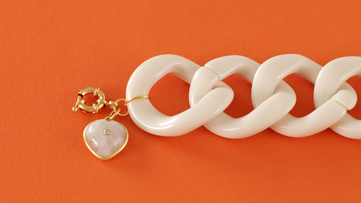 DIY Bracelet Gros Maillons en acrylique XXL : Etape 4 DIY Bracelet Gros Maillons en acrylique XXL : Etape 4