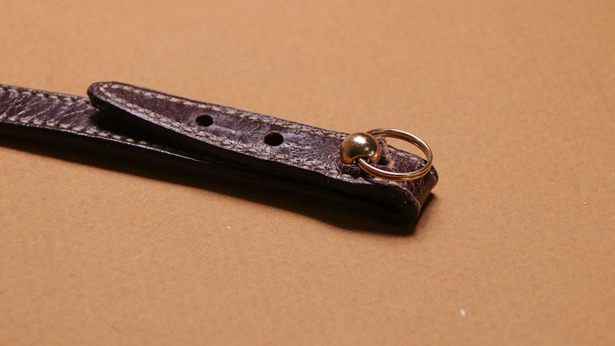 Collier pour chien DIY : Cordon en cuir et cristaux : Etape 6