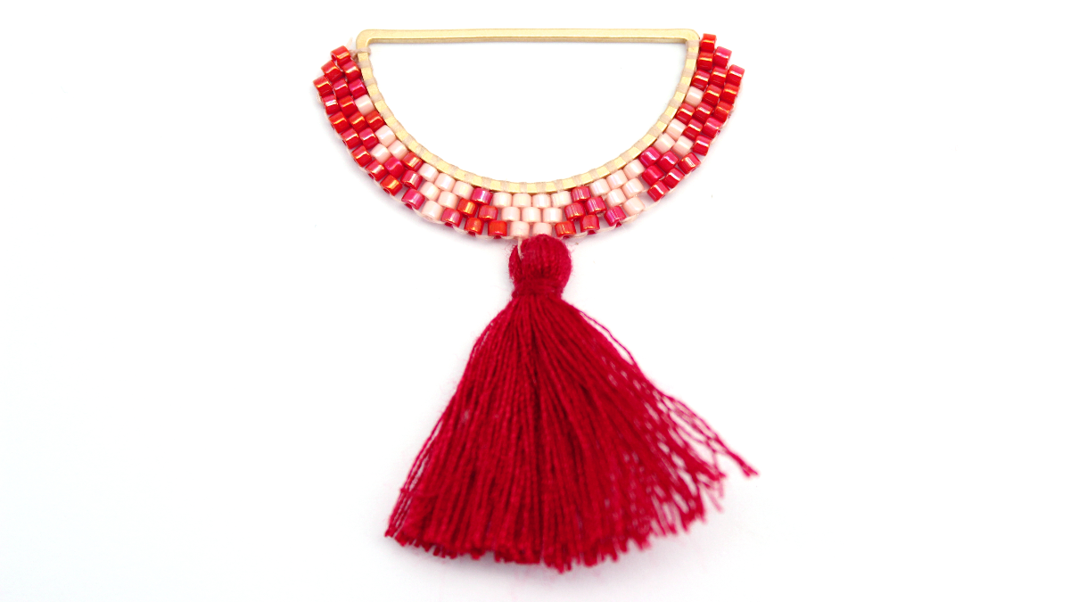 Collier Miyuki demi-lune technique brick stitch : Etape 5