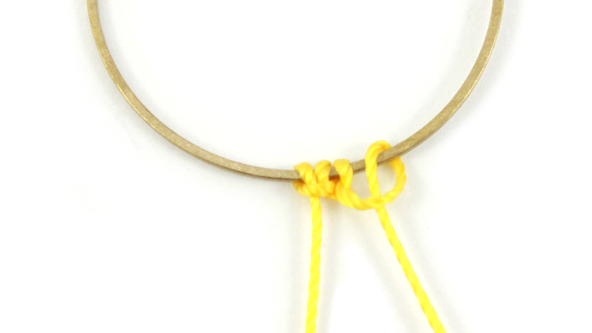 Boucles d'oreilles mix macramé et miyuki : Etape 3