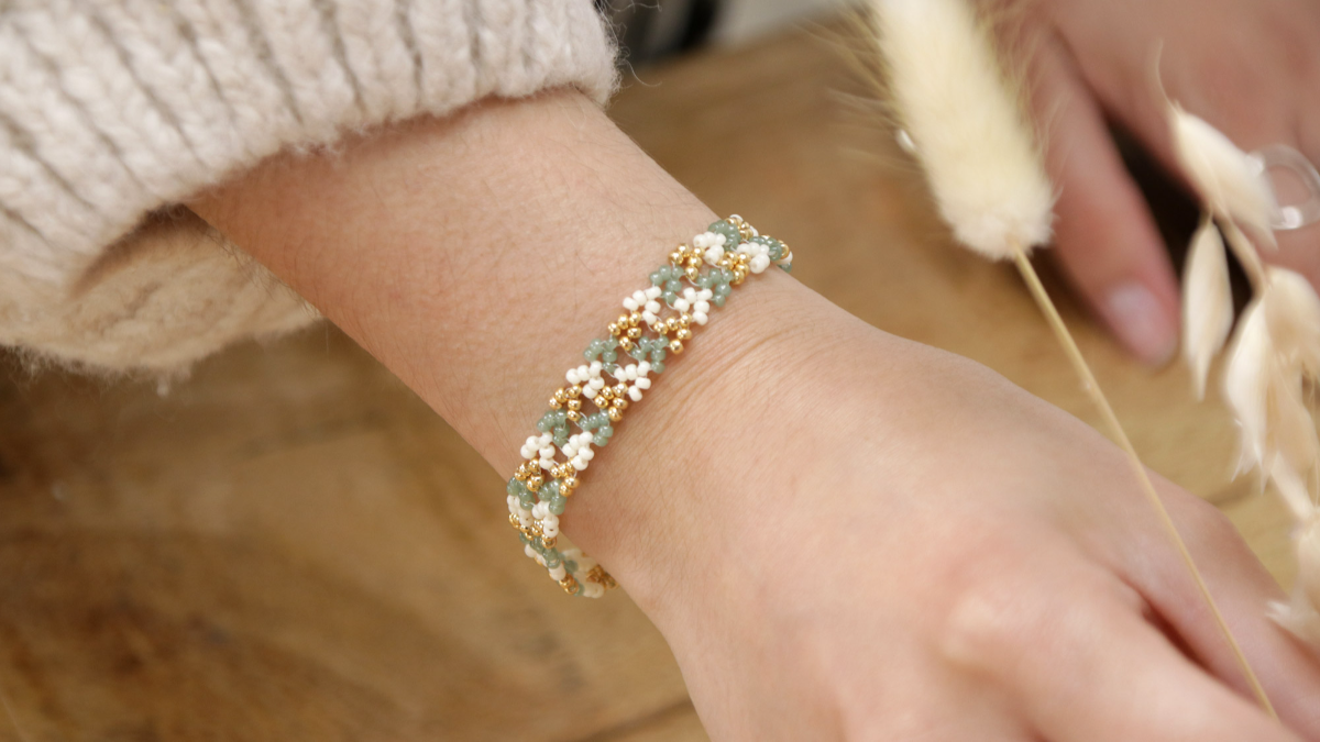 Bijoux En Perles De Rocailles Modèles Gratuits Tuto Bracelet perles de rocailles en Hubble stitch double