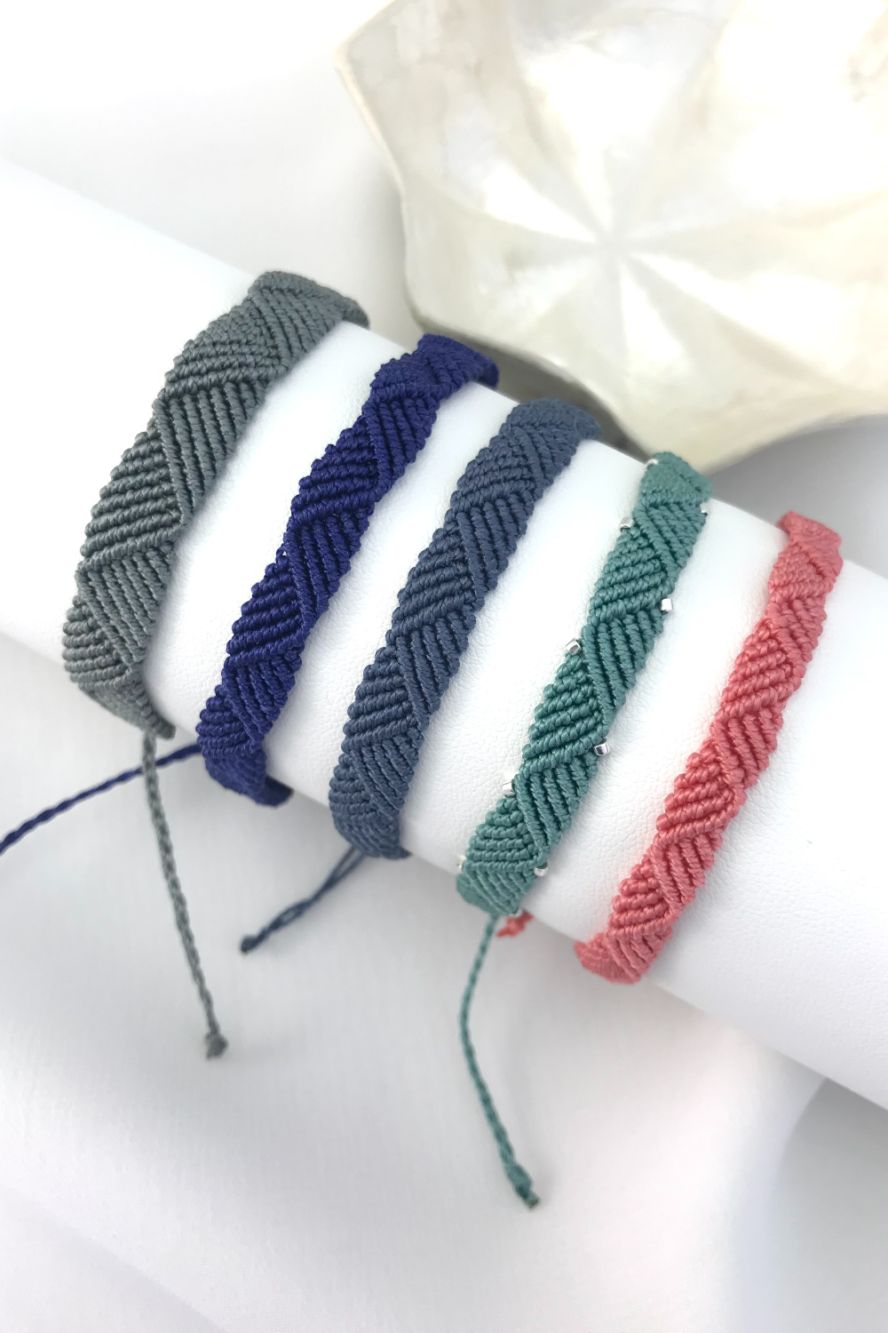 Schéma Bracelet homme en micro macramé