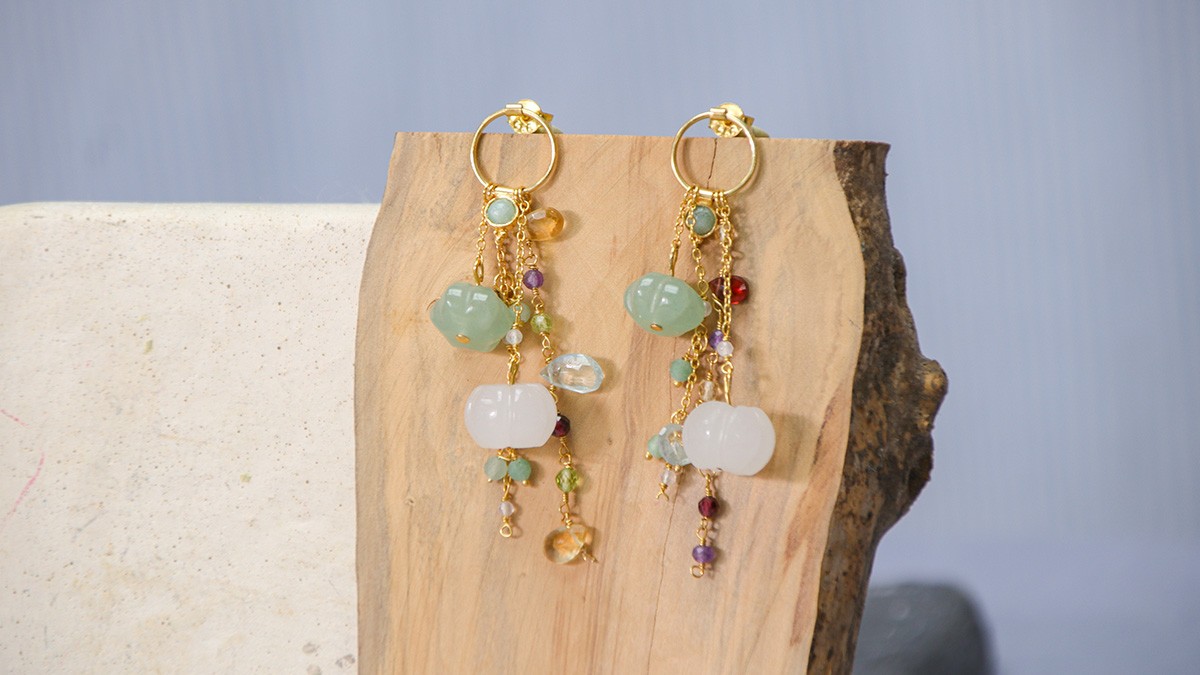 Boucles D'oreilles Pendantes En Or 9k Avec Onyx Vert Sculpté - 2,4g - Occasion Vintage