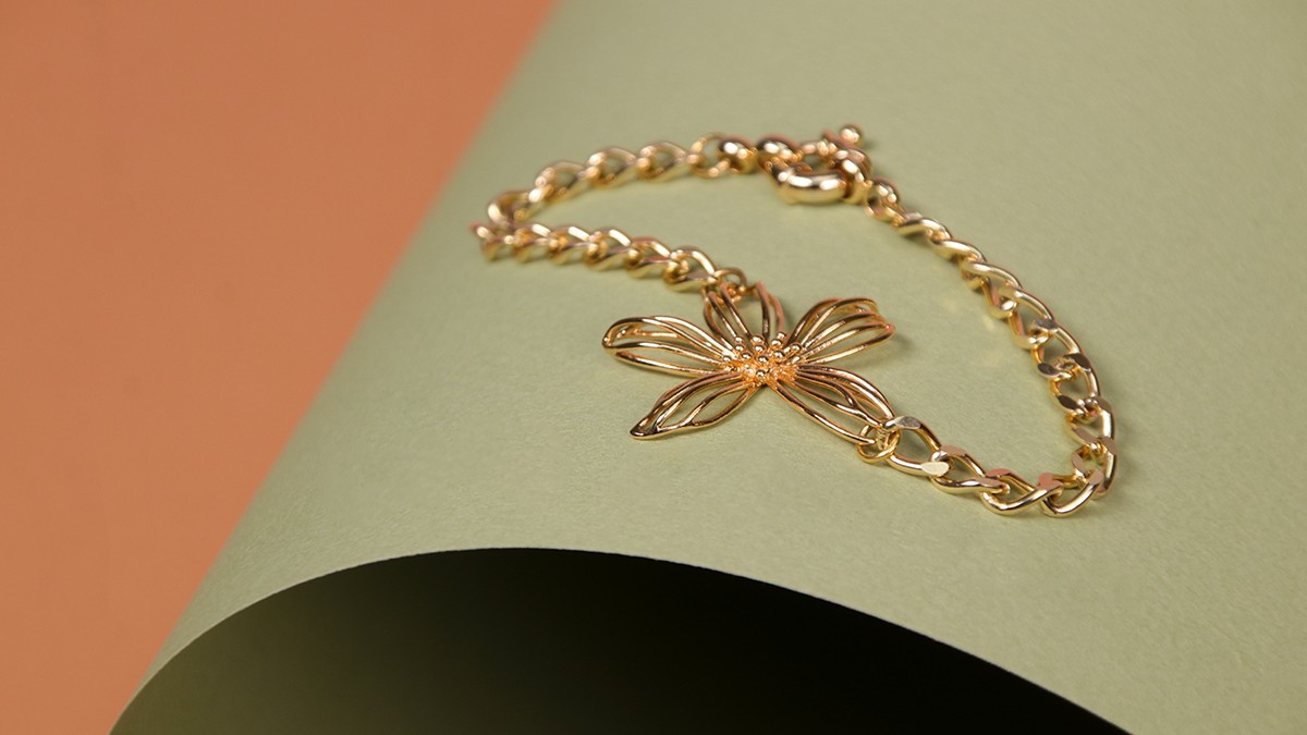 Schéma Bracelet intercalaire fleur et chaîne maille