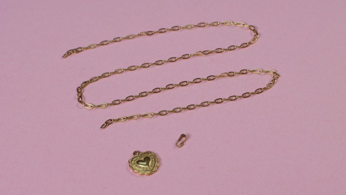 Collier multirangs avec chaînes et perles nacrées : Etape 7